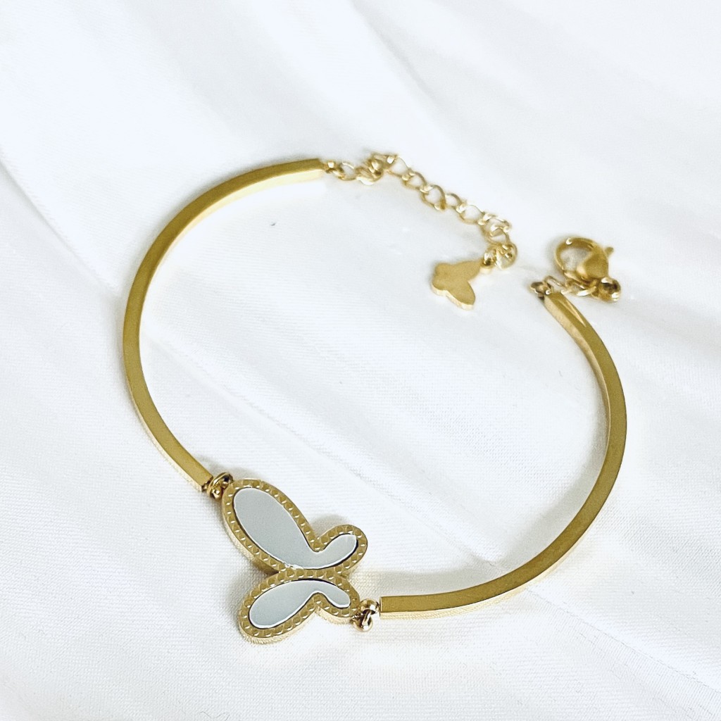 Stainless steel pearl bracelet