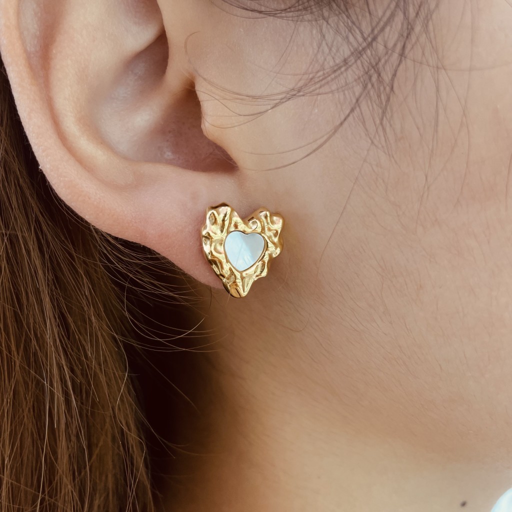 Stainless steel pearl earrings
