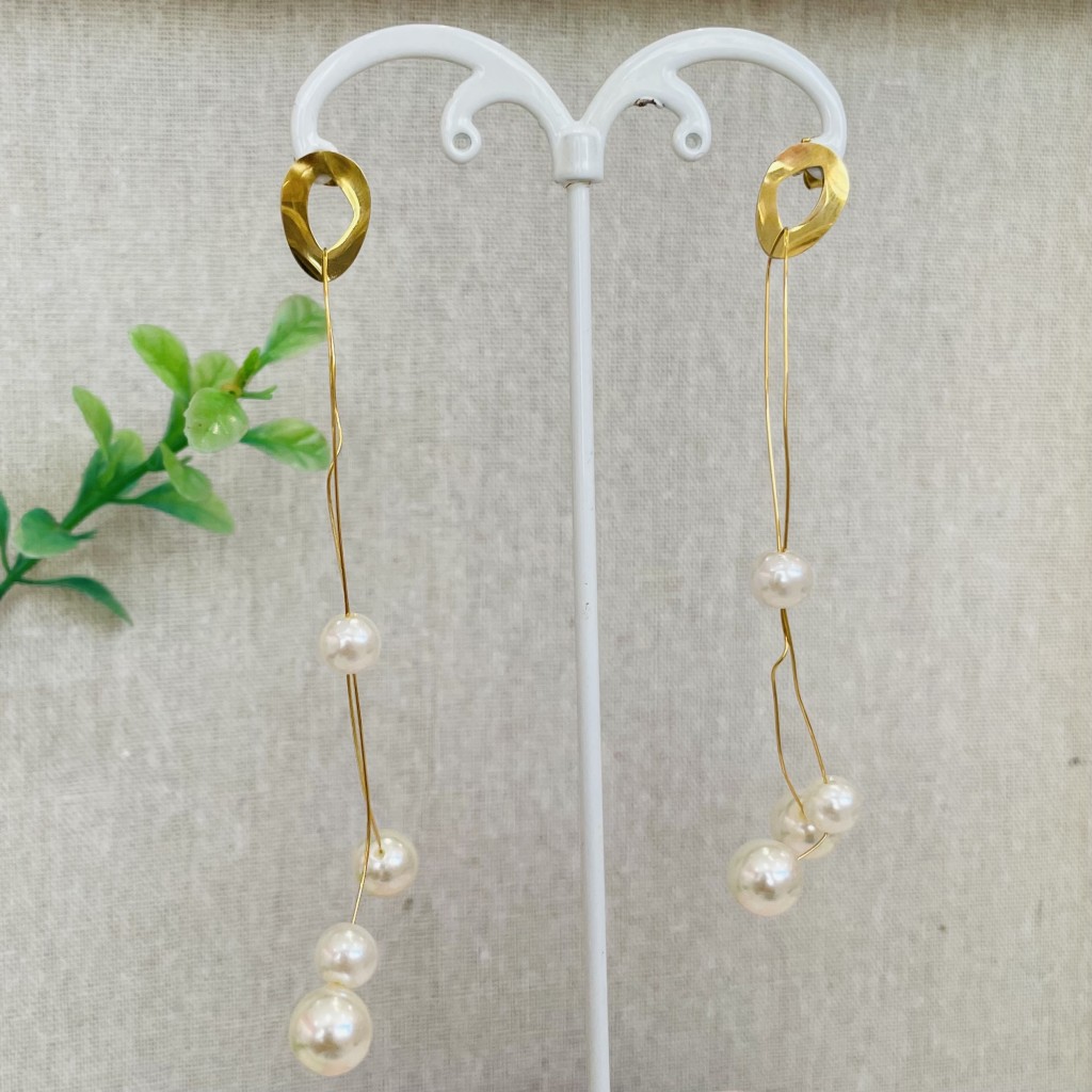 Stainless steel pearl earrings