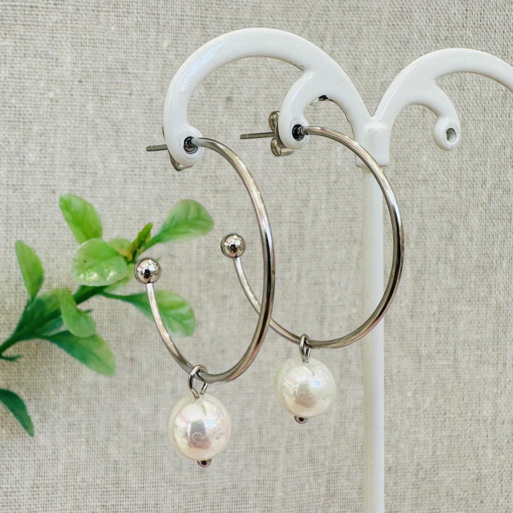 Stainless steel pearl earrings