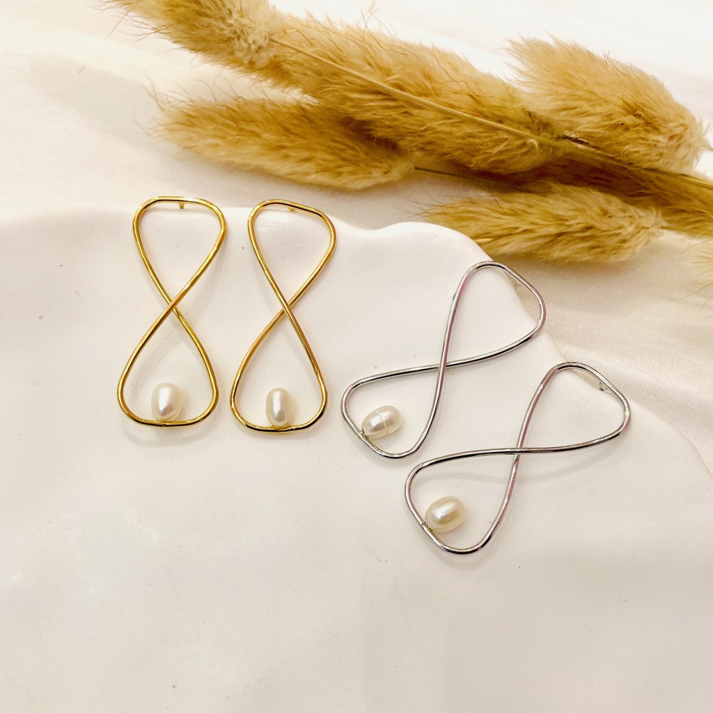 Stainless steel pearl earrings