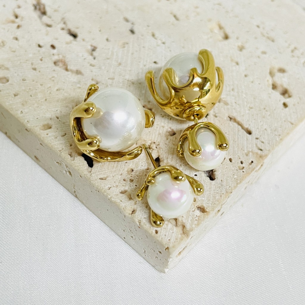 Stainless steel pearl earrings