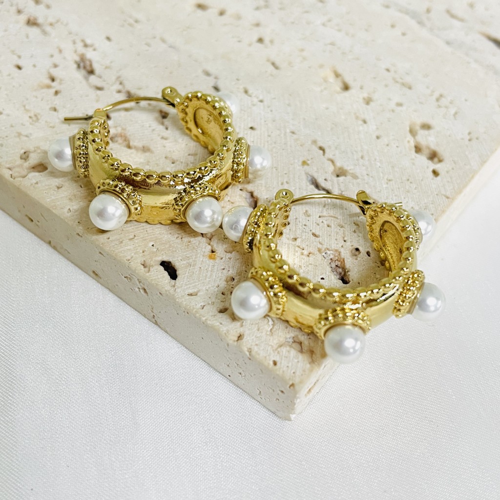 Stainless steel pearl earrings