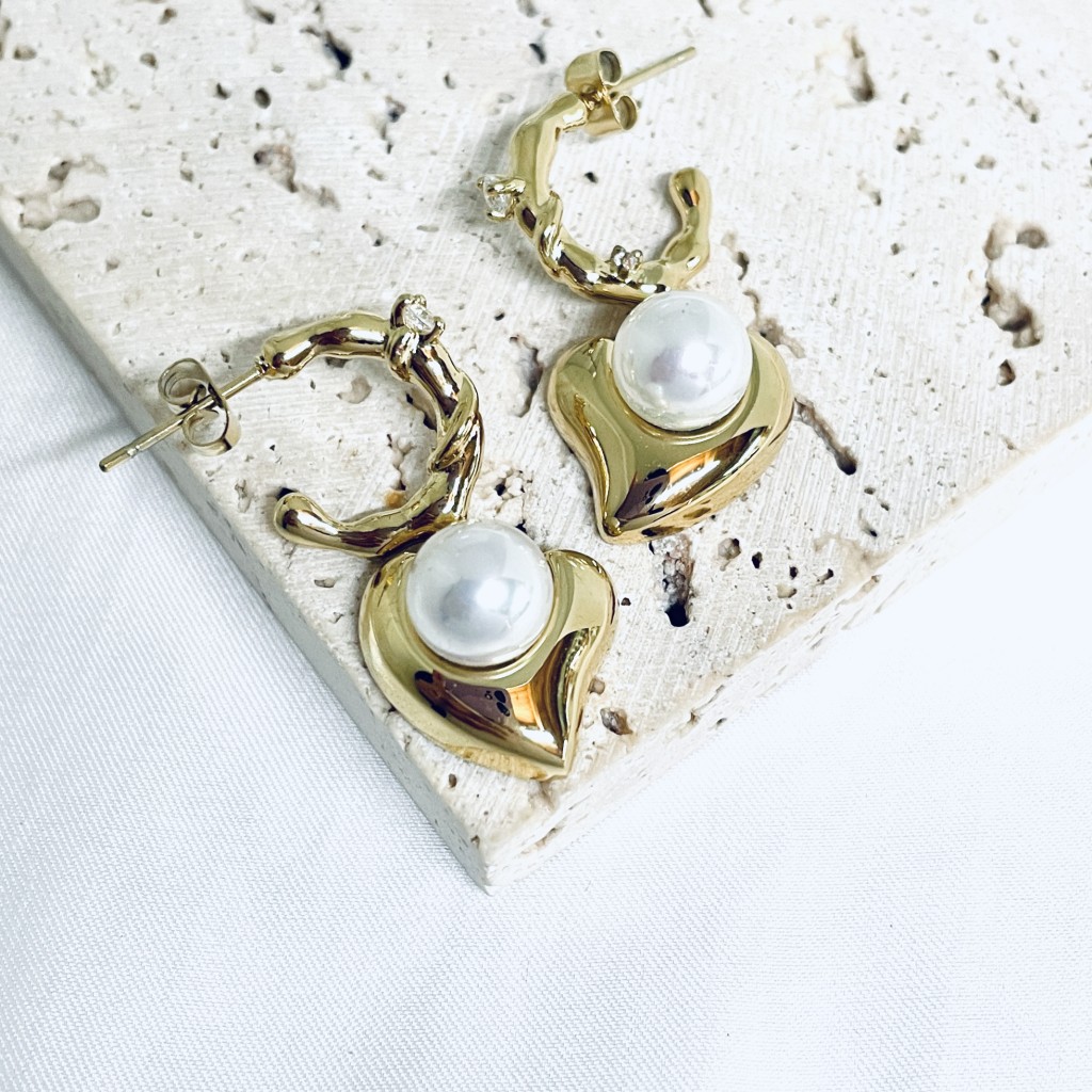 Stainless steel pearl earrings