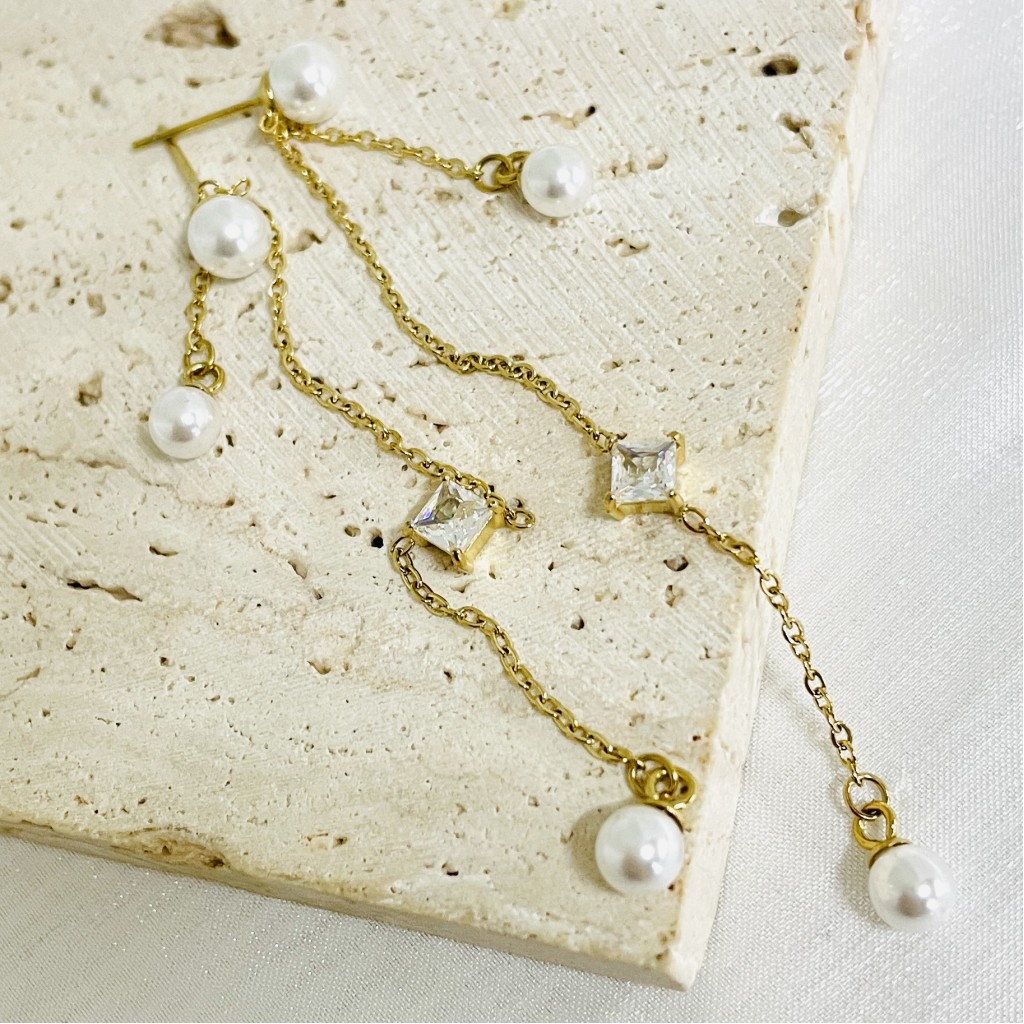 Stainless steel pearl earrings