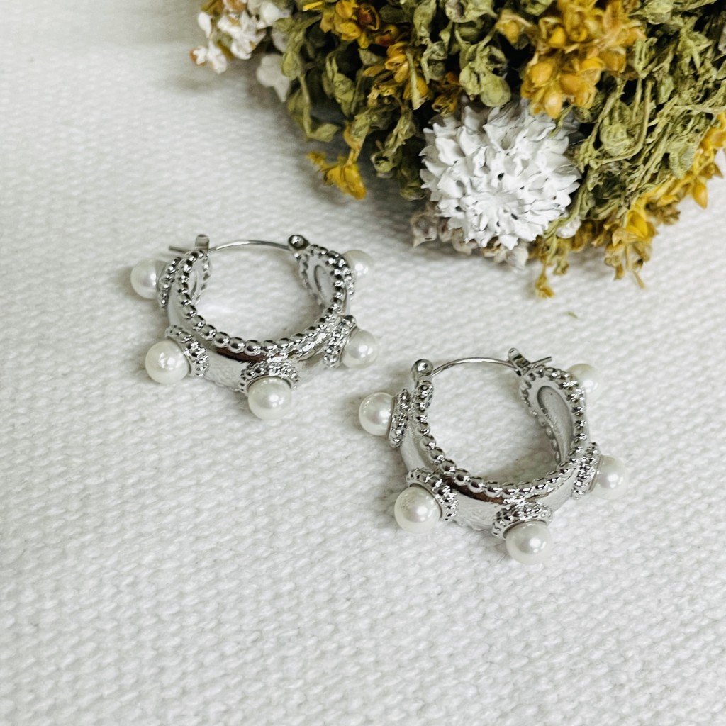 Stainless steel pearl earrings
