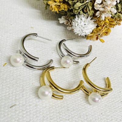 Stainless steel pearl earrings