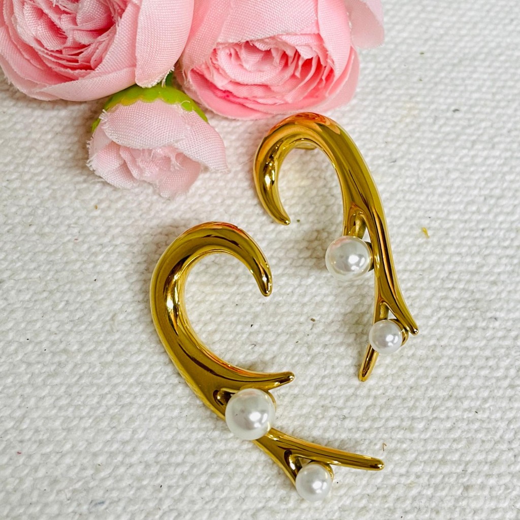 Stainless steel pearl earrings