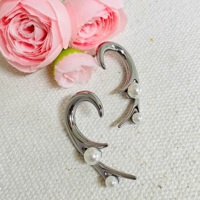Stainless steel pearl earrings