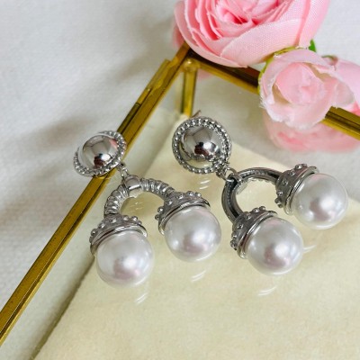Stainless steel pearl earrings