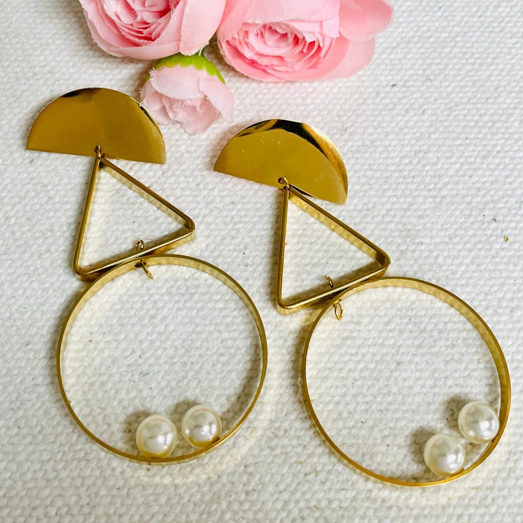 Stainless steel pearl earrings