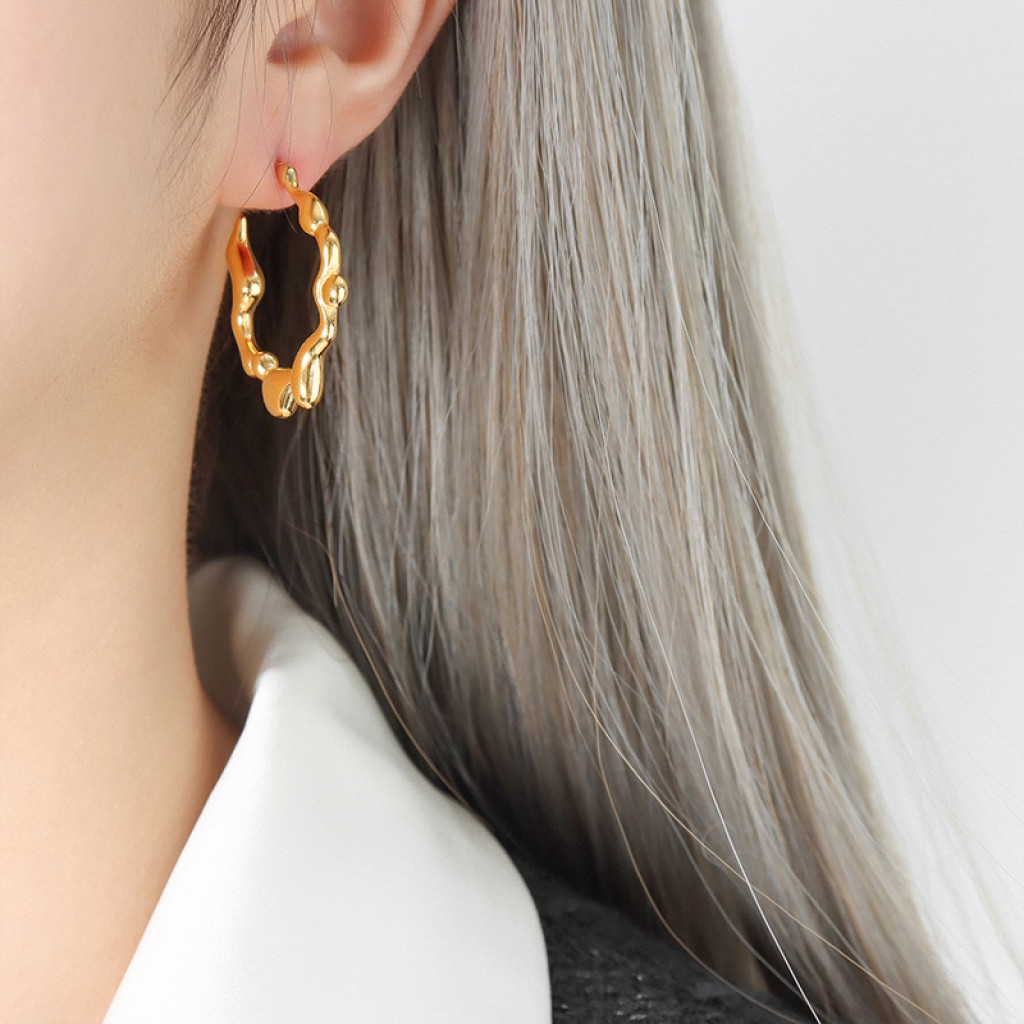 Stainless steel hoop earrings