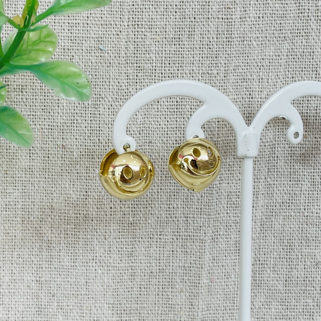 Stainless steel hoop earrings