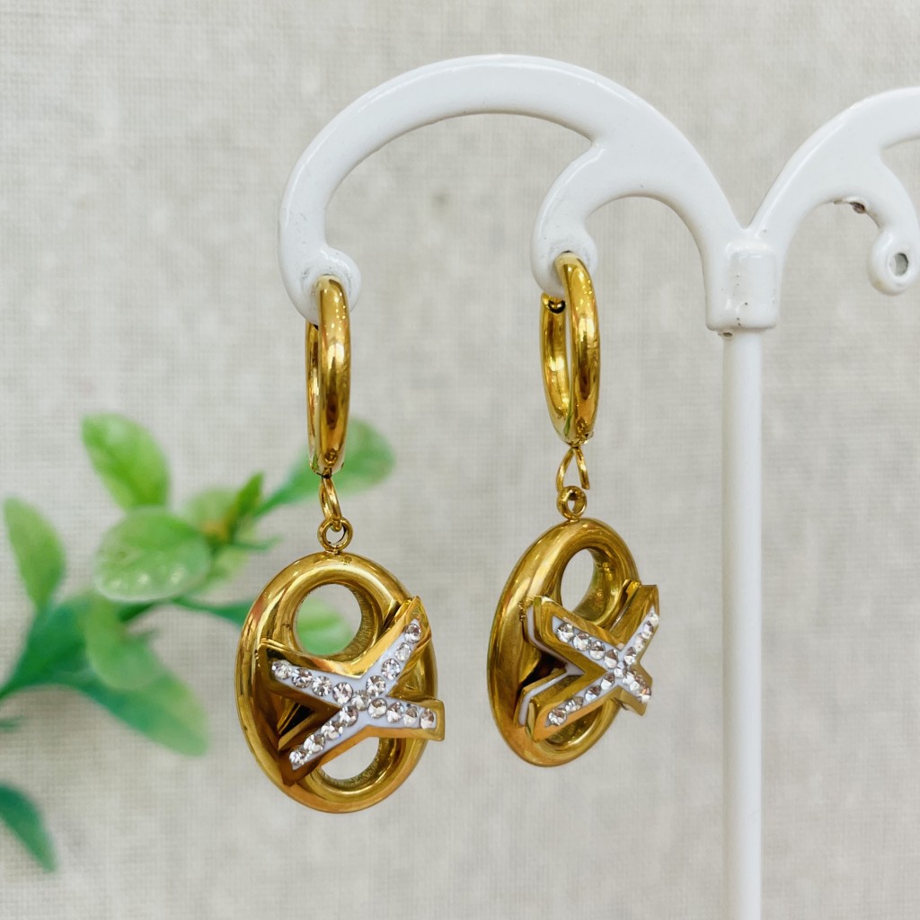 Stainless steel hoop earrings