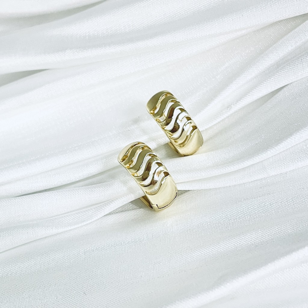 Stainless steel hoop earrings