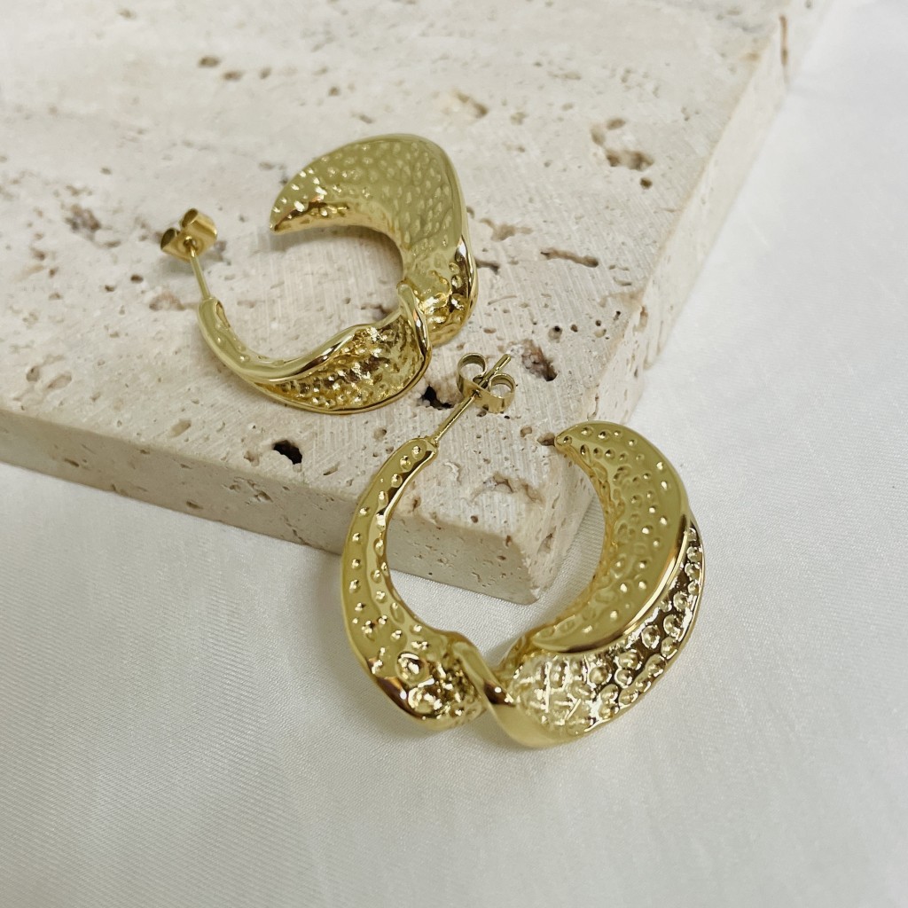 Stainless steel hoop earrings