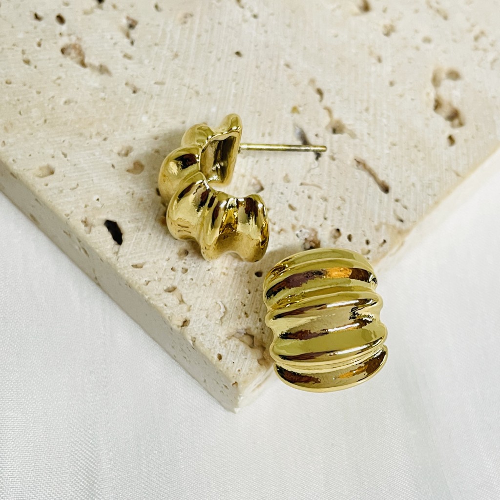 Stainless steel hoop earrings
