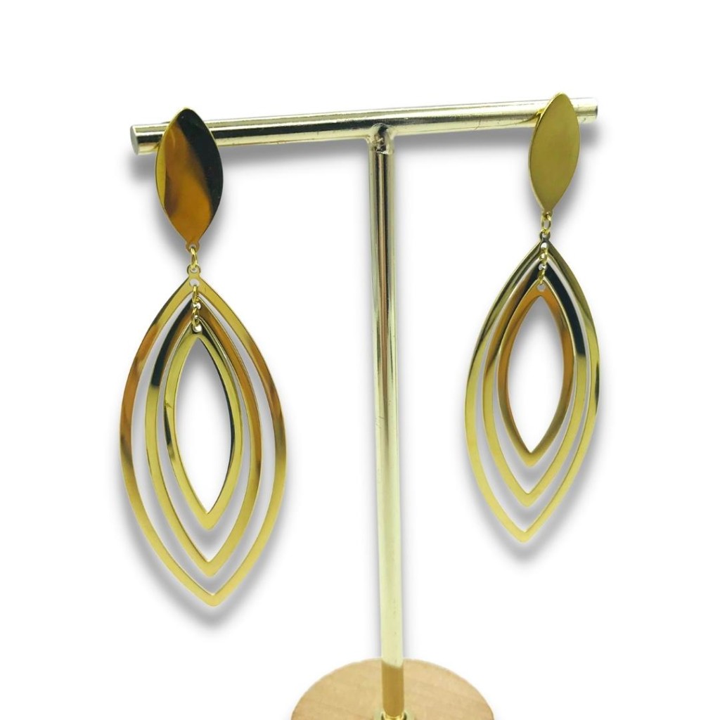 Stainless steel stud earrings