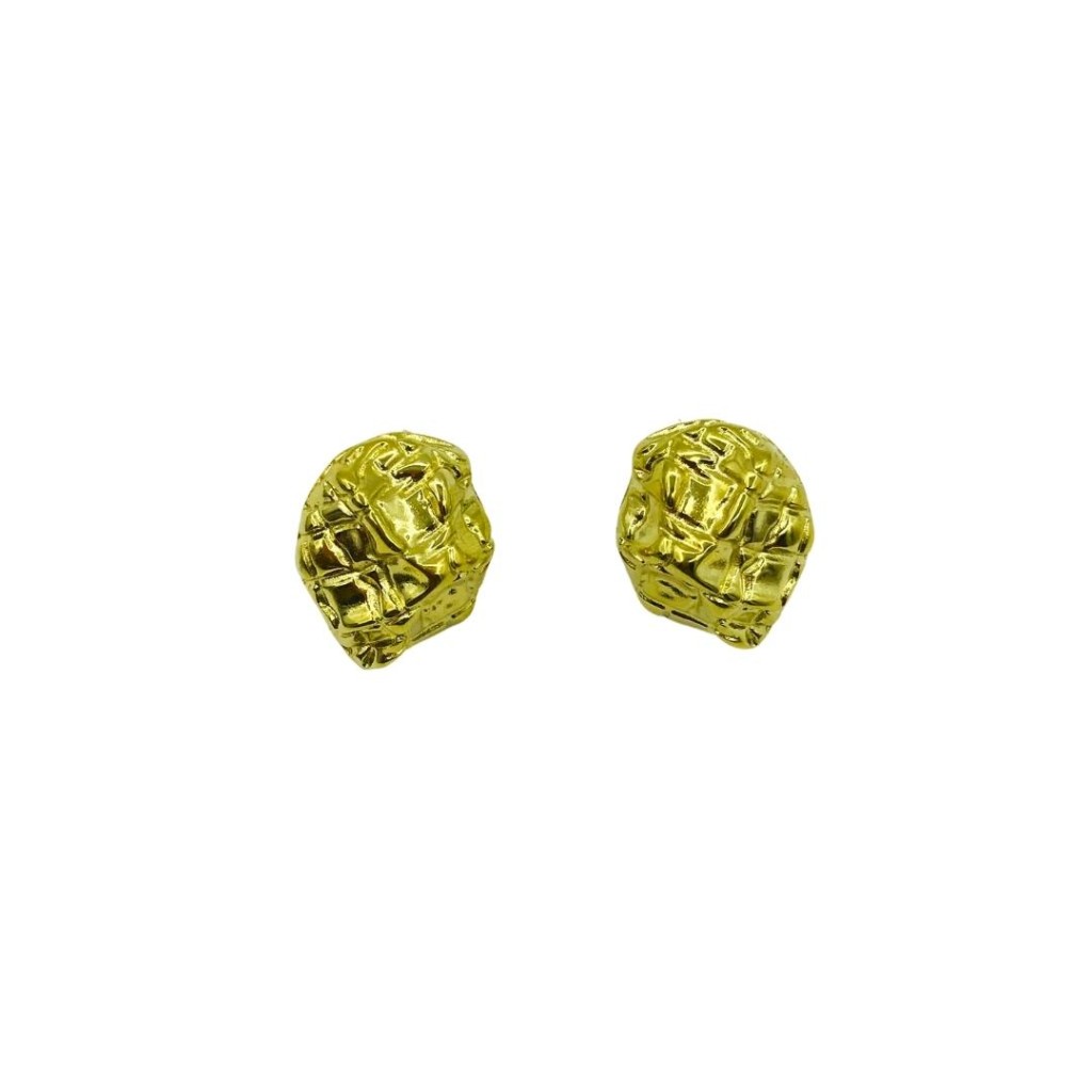 Stainless steel stud earrings