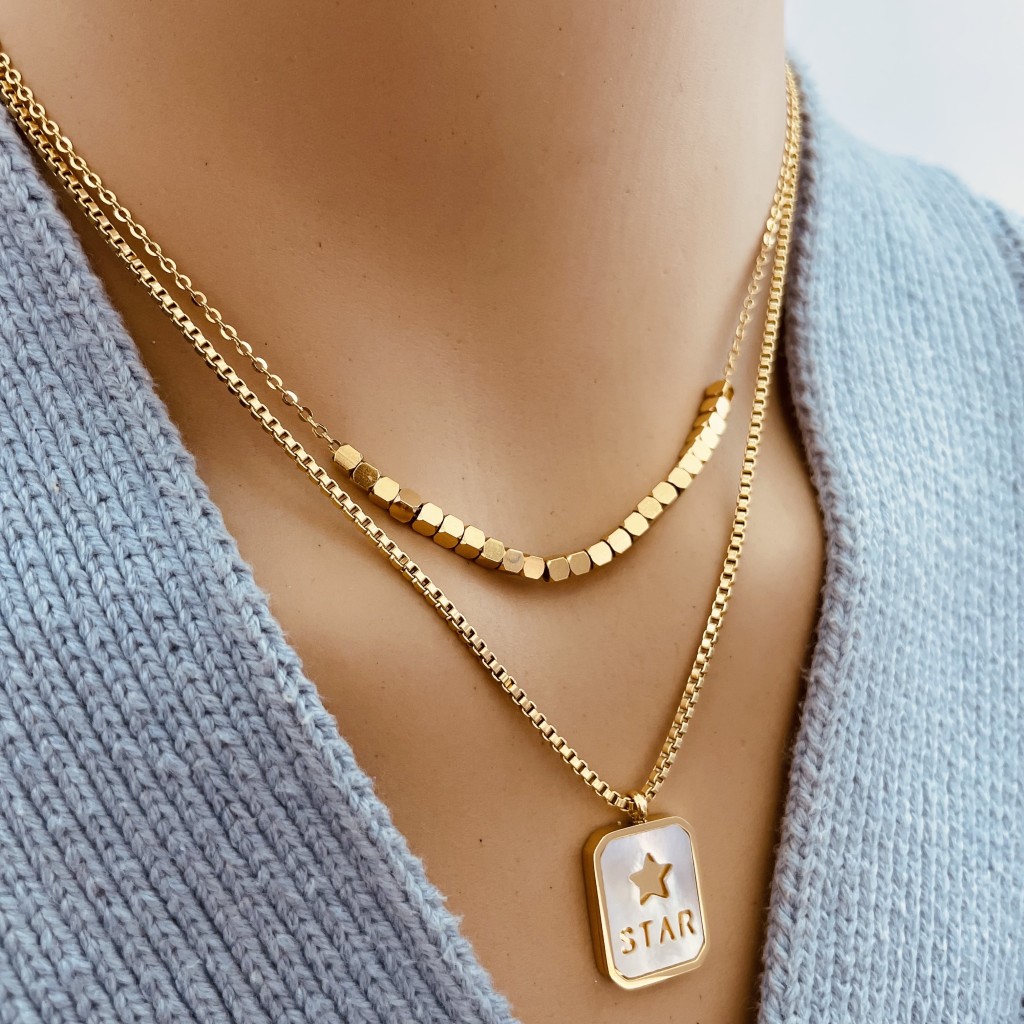 Stainless steel pearl necklace