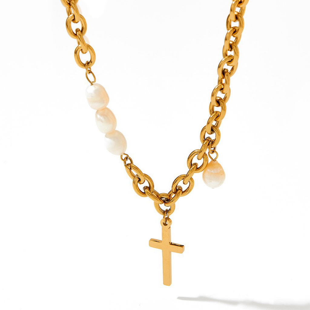 Stainless steel pearl necklace