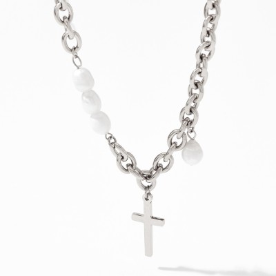 Stainless steel pearl necklace