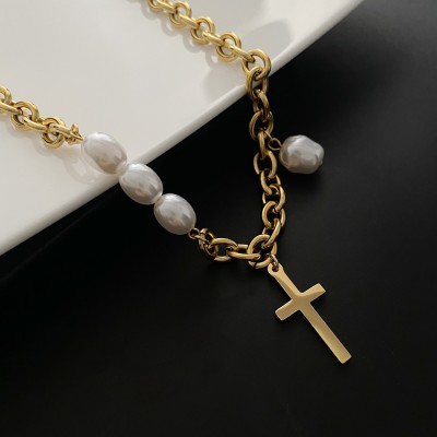 Stainless steel pearl necklace