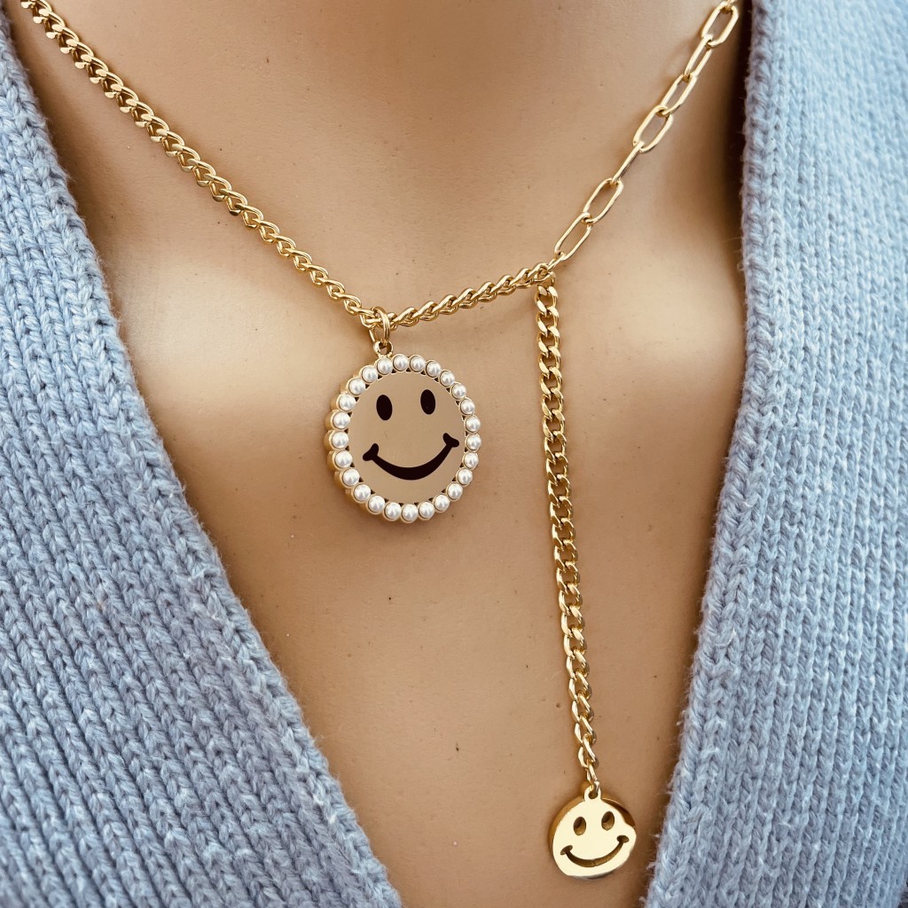 Stainless steel pearl necklace