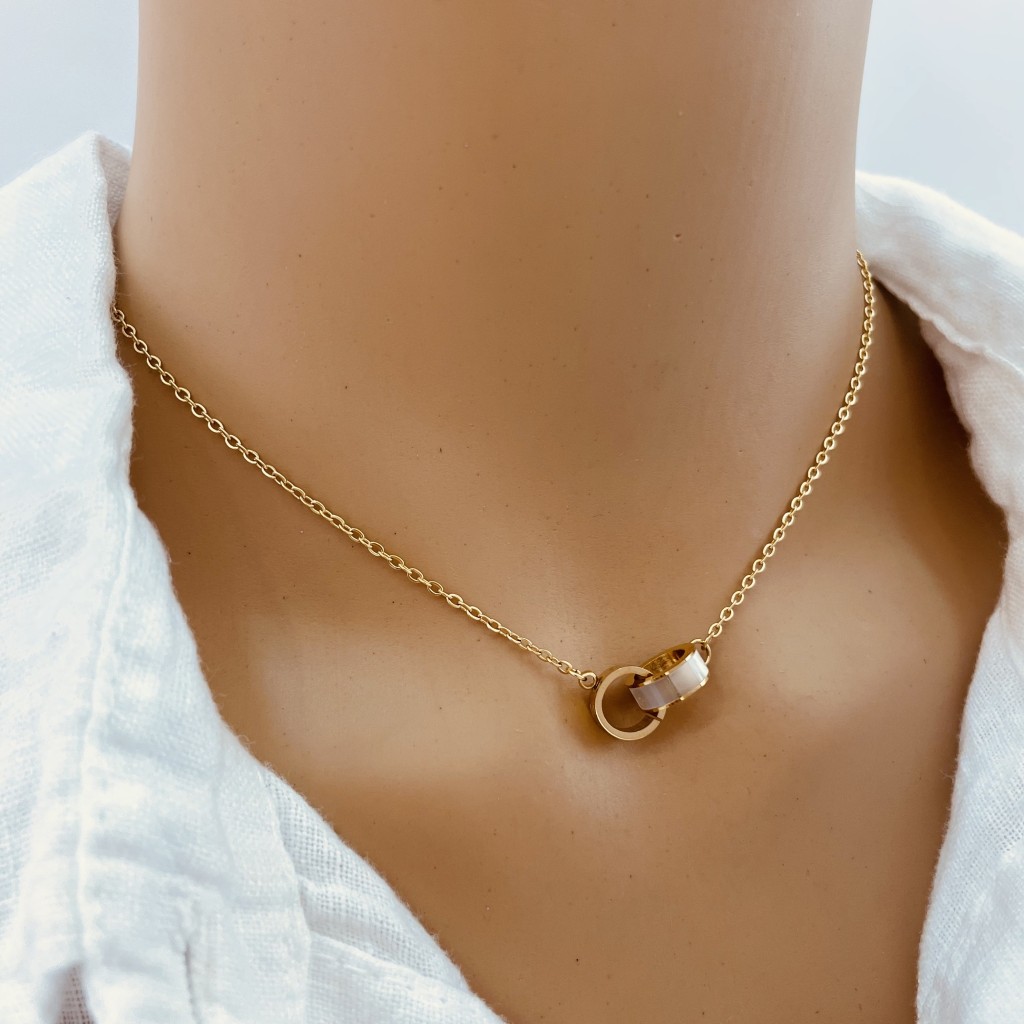 Stainless steel pearl necklace