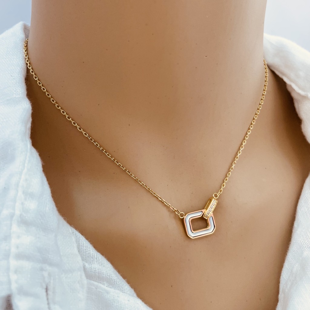 Stainless steel pearl necklace