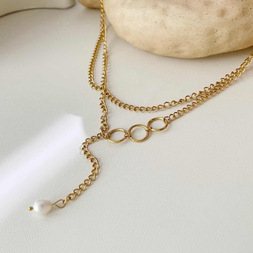 Stainless steel pearl necklace