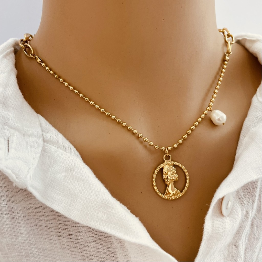 Stainless steel pearl necklace