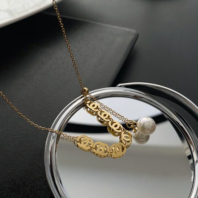 Stainless steel pearl necklace