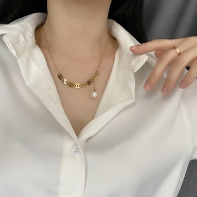 Stainless steel pearl necklace