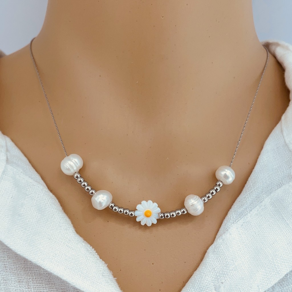 Stainless steel pearl necklace