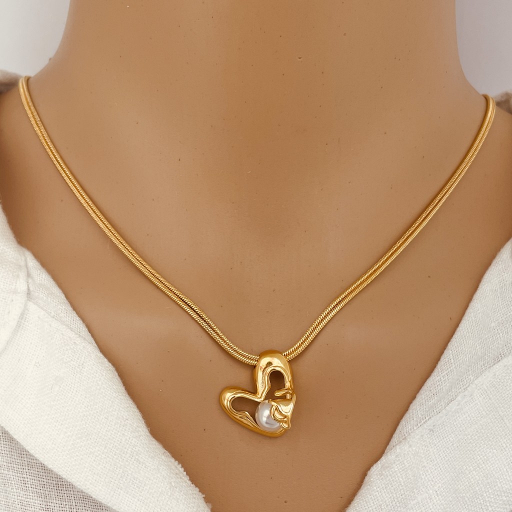 Stainless steel pearl necklace