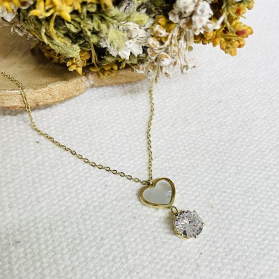 Stainless steel pearl necklace