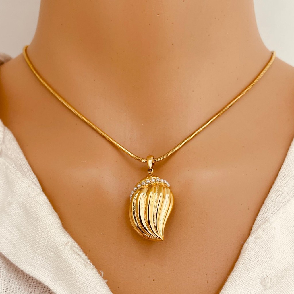 Necklace with Pearls stainless steel