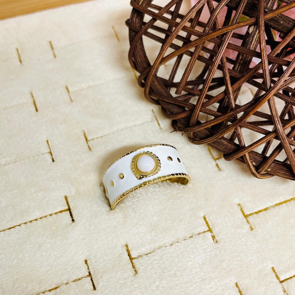 Stainless steel ring