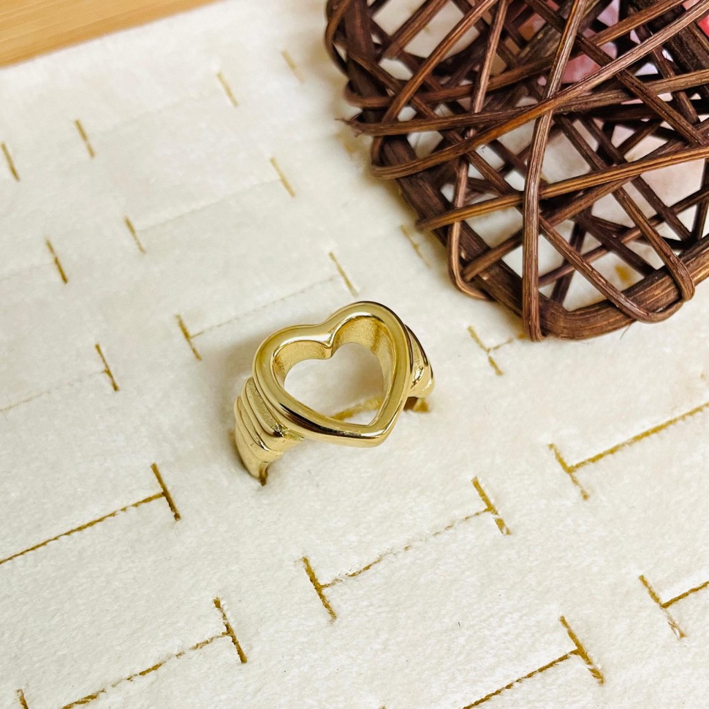 Stainless steel ring
