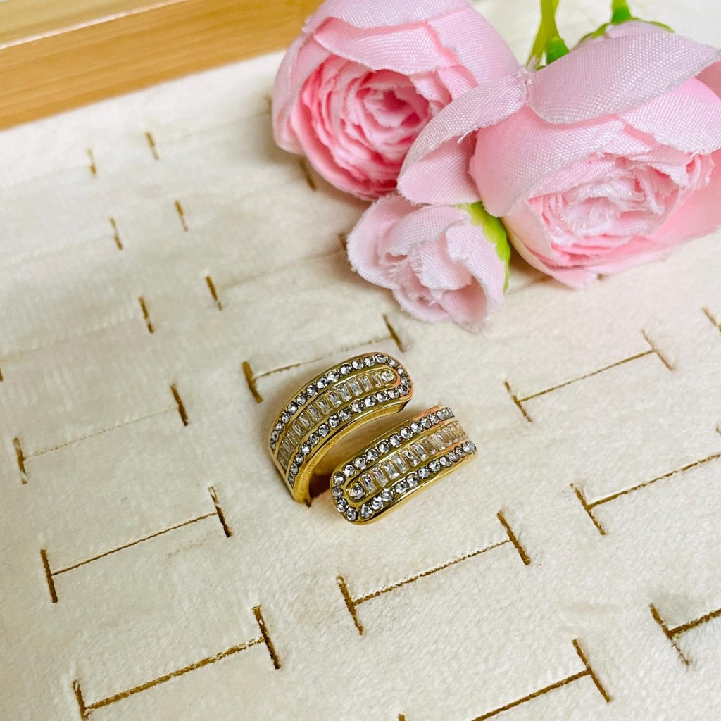 Stainless steel ring