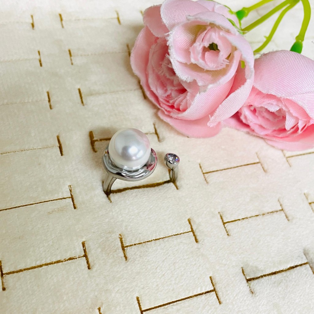 Stainless steel ring
