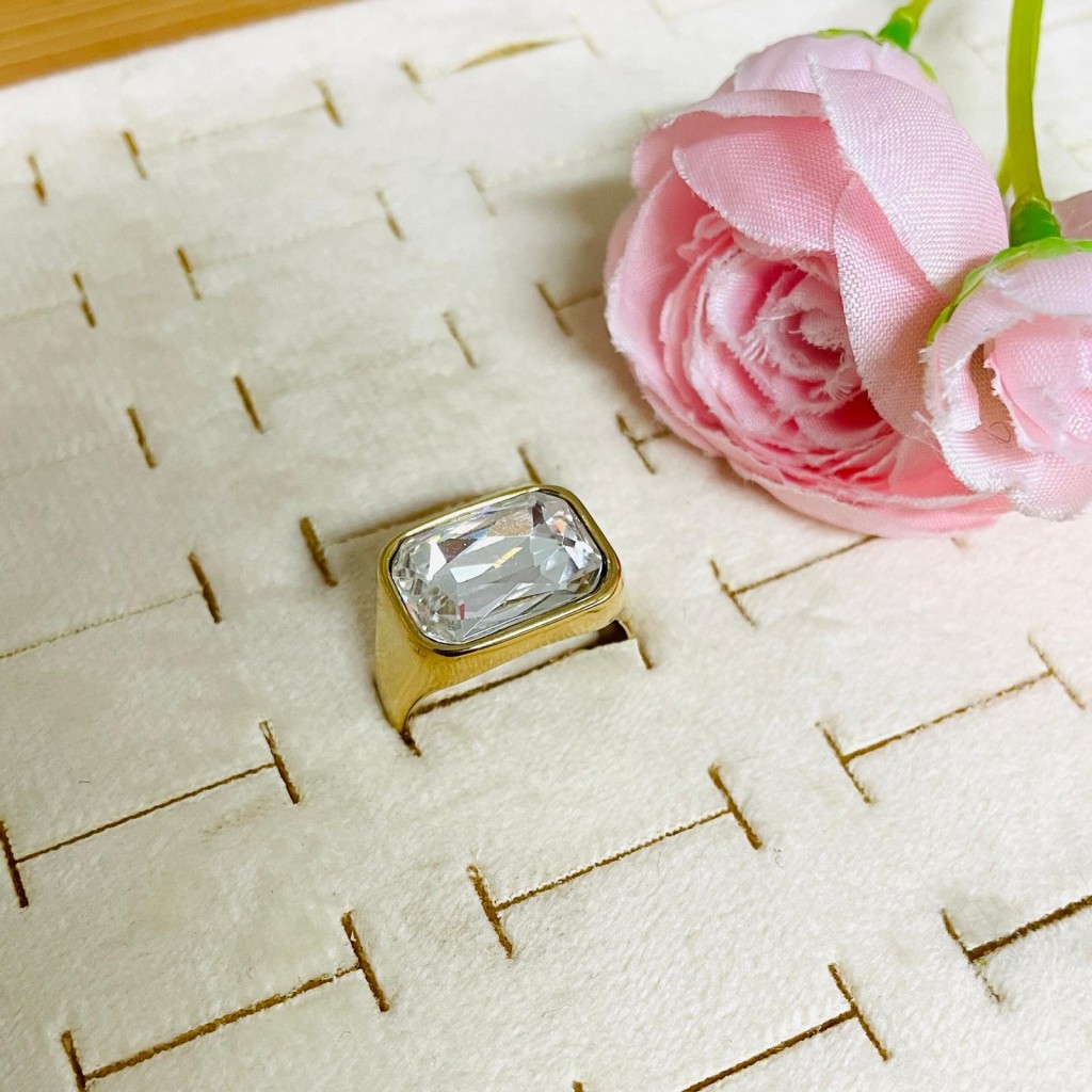 Stainless steel ring