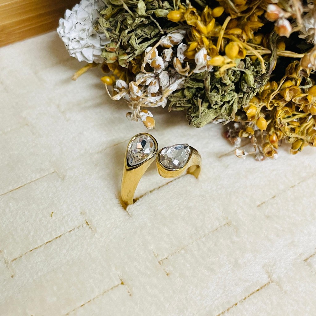 Stainless steel ring