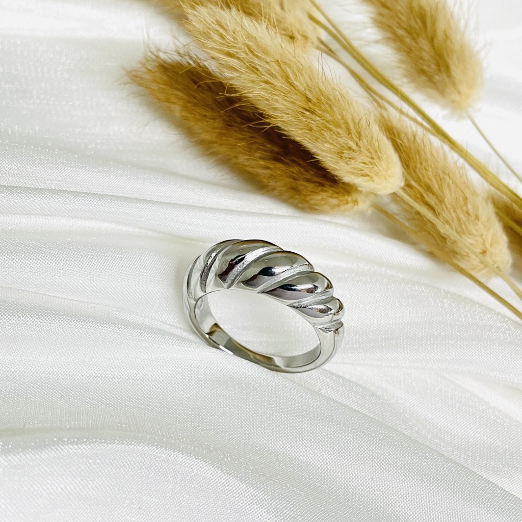 Stainless steel thick ring